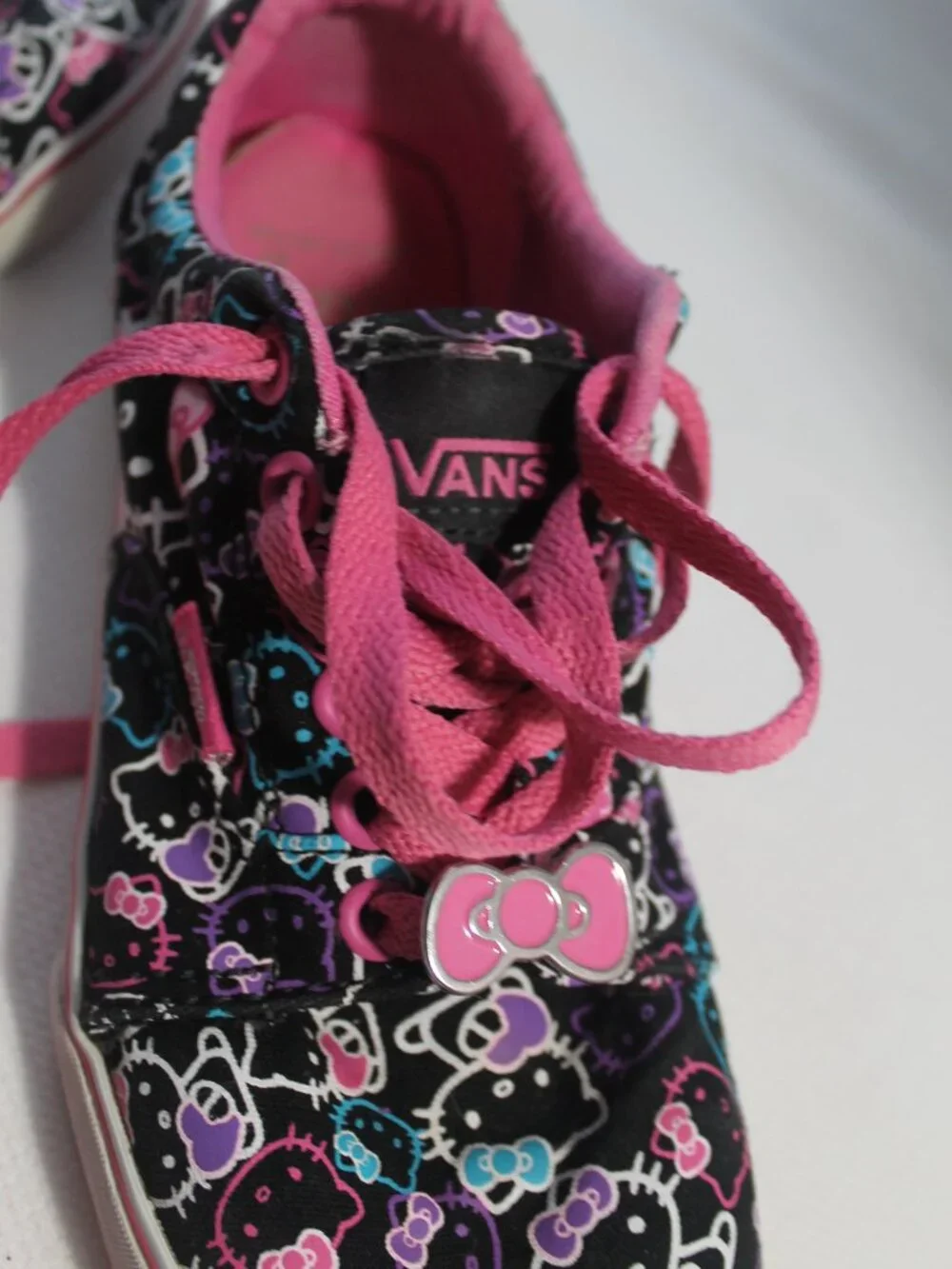 Hello Kitty Vans with Bow Charms Size 6